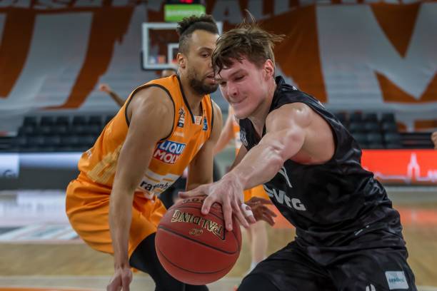 的国际化大 的国际化大