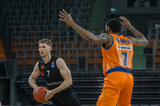 球队已经敲 球队已经敲