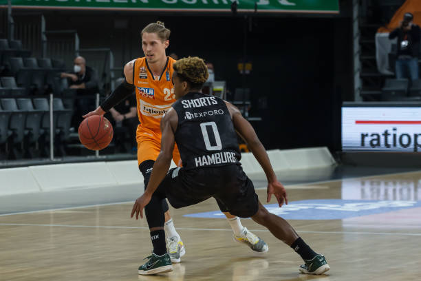 律知识展开 律知识展开