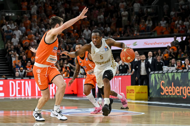 早人物：乒乓双子星郭勇冯耀恩 这条路注定与众不同 有好有坏就是没后悔.